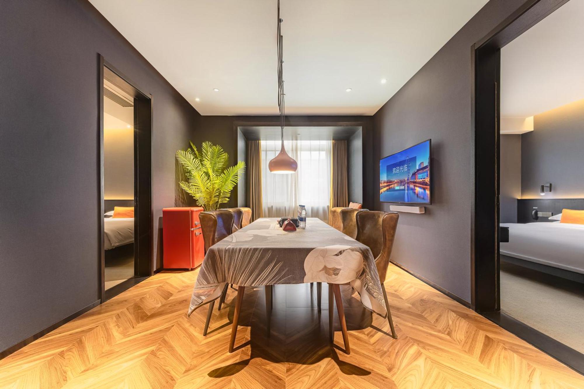 Hesu Designer Hotel & Suites -Near Xi'An Drum Tower And Yongning Gate -Free Laundry Luggage Storage -Kitty Cafe With Freshly Ground Coffee -24H Front Desk -English Service Exterior photo