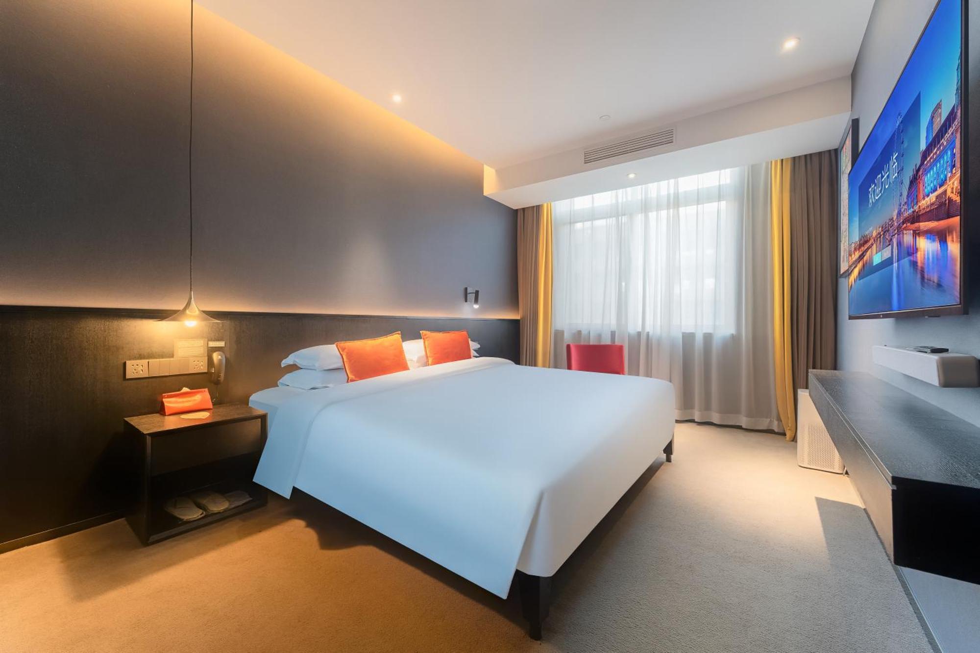 Hesu Designer Hotel & Suites -Near Xi'An Drum Tower And Yongning Gate -Free Laundry Luggage Storage -Kitty Cafe With Freshly Ground Coffee -24H Front Desk -English Service Exterior photo